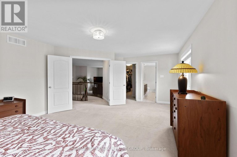 28628034/112-gracewood-crescent/blossom-parkkemp-parkfindlay-creek/ottawa/ontario/K1T0J5_28