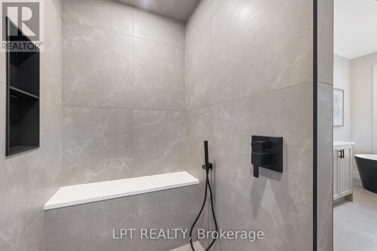 29686739/400-ashbee-court/manotick-village-manotick-estates/ottawa/ontario/K4M0A8_29
