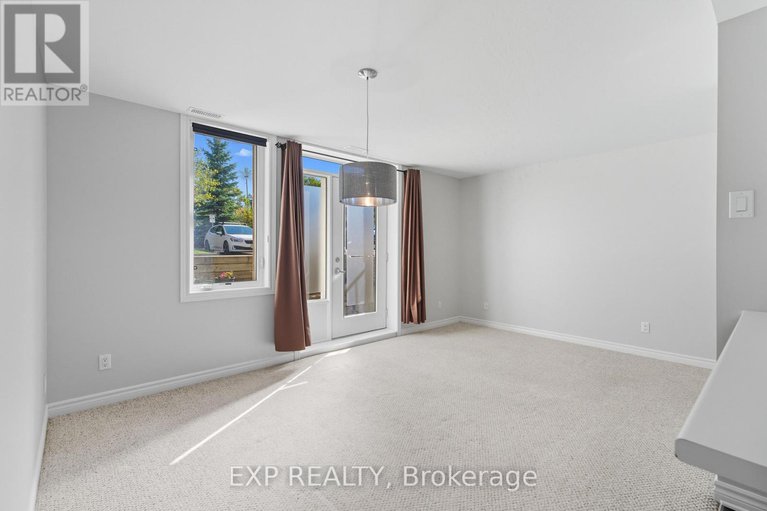 28928923/a-330-everest-private/elmvale-acres/ottawa/ontario/K1G4E4_9