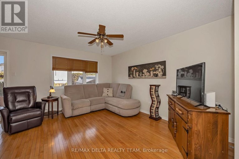 29579531/2685-sylvain-street/town-of-rockland/clarence-rockland/ontario/K4K1V3_6