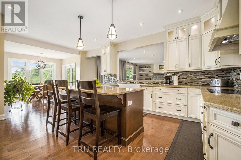28764522/2465-marchurst-road/kanata-north-west/ottawa/ontario/K2W0H2_11