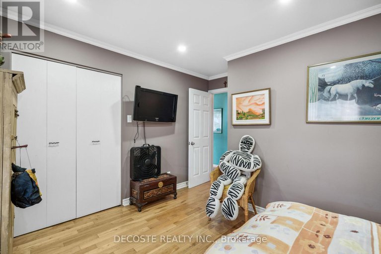 28517069/114-st-george-street-w/alexandria/north-glengarry/ontario/K0C1A0_16