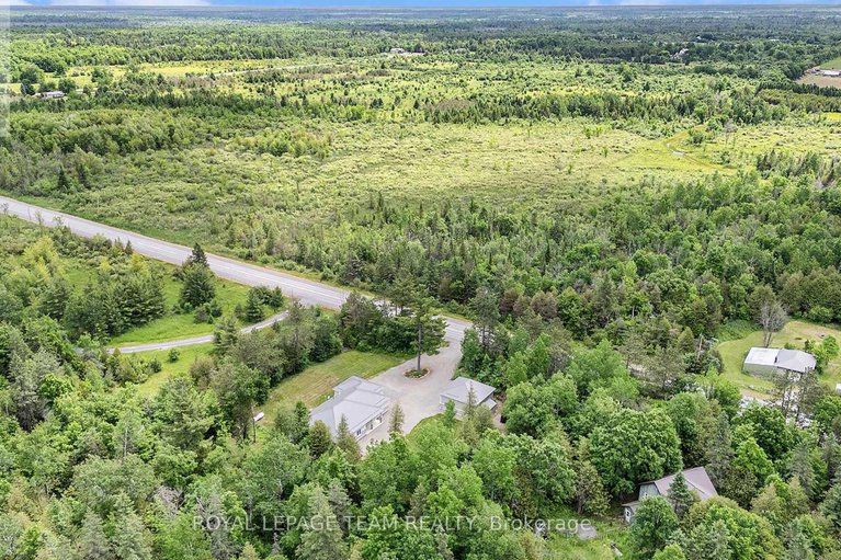 28579914/4517-roger-stevens-drive/rideau-twp-south-to-roger-stevens-drive/ottawa/ontario/K7A4S6_39