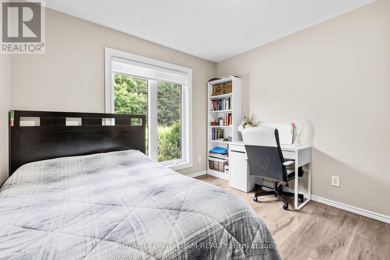 28760673/1280-ben-royal-avenue/greely/ottawa/ontario/K4P1A3_25