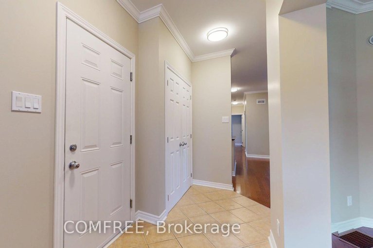 29041005/253-goulburn-avenue/sandy-hill/ottawa/ontario/K1N8E5_5