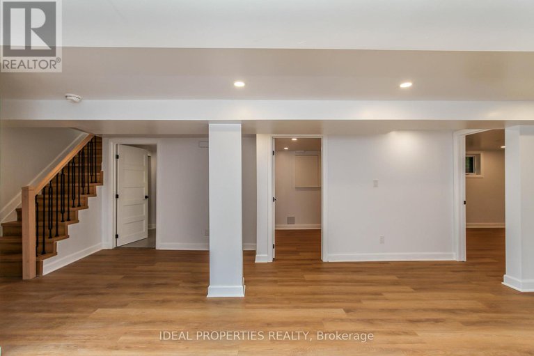 28774886/1796-saunderson-drive/elmvale-acres/ottawa/ontario/K1G2C2_31