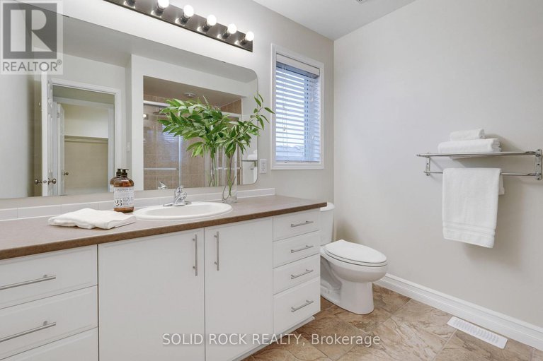 29056946/9-stoneleigh-street/strandherd/ottawa/ontario/K2G7A2_18