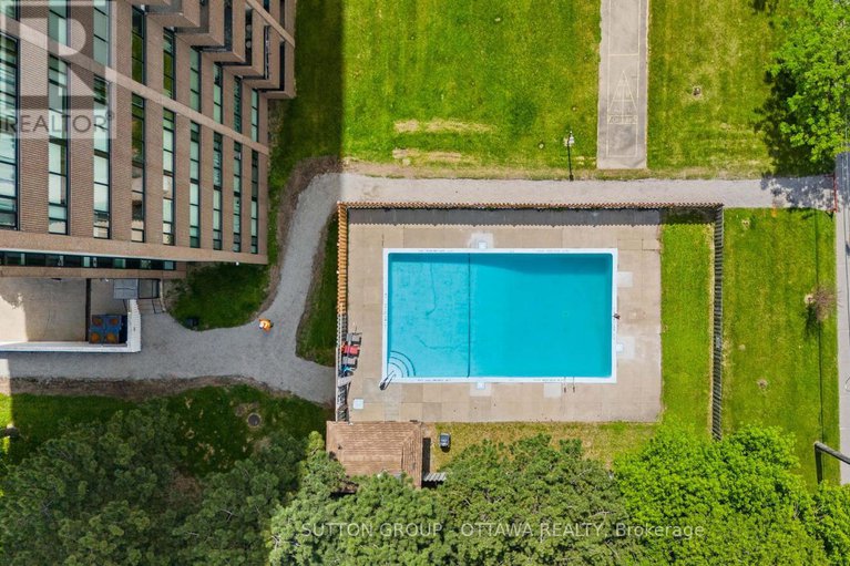 28981309/3360-southgate-road/south-keys/ottawa/ontario/K1V9A6_32