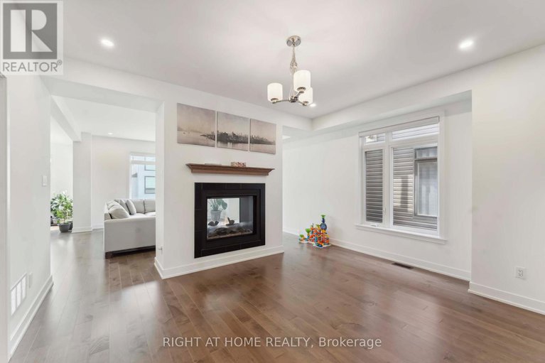 28616328/848-beckton-heights-s/stittsville-south/ottawa/ontario/K2S2X9_5