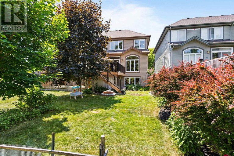 28528943/18-mccooeye-lane/stittsville-central/ottawa/ontario/K2S1B9_32