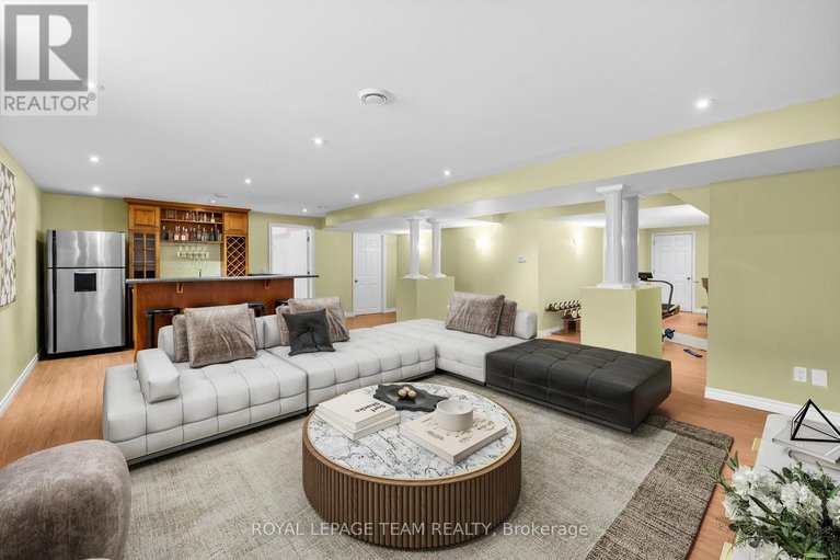 29458293/522-kentmare-crescent/strandherd/ottawa/ontario/K2J5P3_31