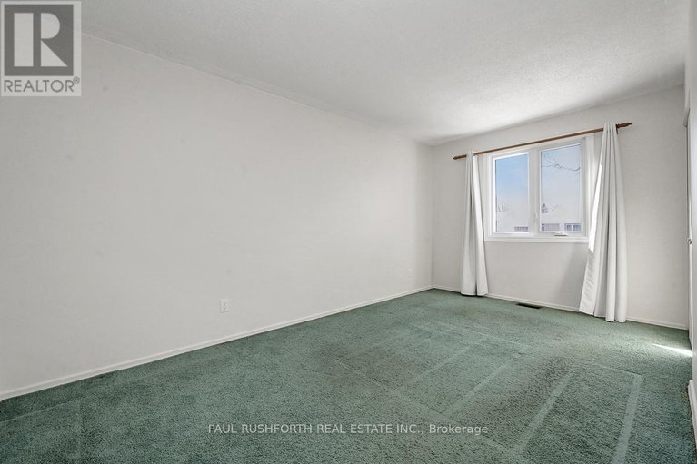 29381934/224-kennedy-lane-w/bilberry-creekqueenswood-heights/ottawa/ontario/K1E1G6_20