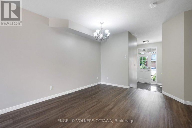 29154466/551-wild-shore-crescent/riverside-southgloucester-glen/ottawa/ontario/K1V1S9_8