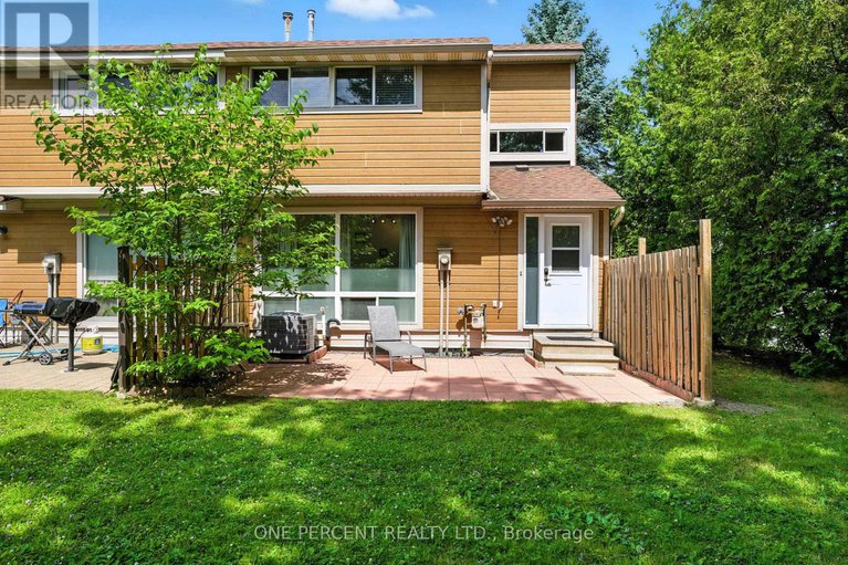 28640554/71-4640-cosmic-place-e/pineview/ottawa/ontario/K1B4R8_37