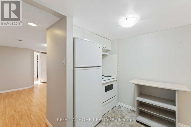28502747/599-donald-street/overbrookcastle-heights/ottawa/ontario/K1K1L3_33