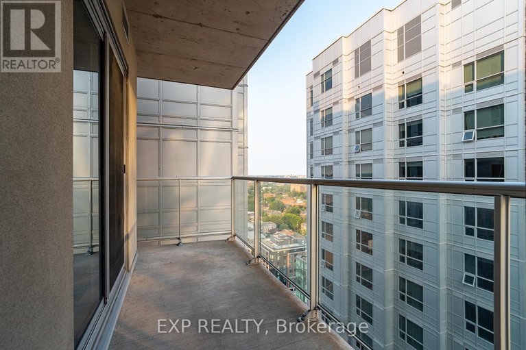 28966376/2606-242-rideau-street/sandy-hill/ottawa/ontario/K1N0B7_11