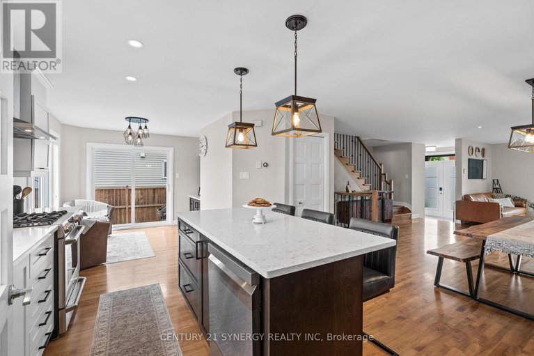 28659754/406-provence-avenue/embrun/russell/ontario/K0A1W0_15