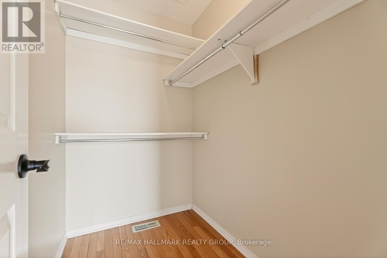 29659559/142-gatestone-private/beacon-hill-south/ottawa/ontario/K1J1K5_36