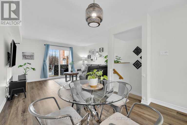 29450372/1344-guthrie-street/leslie-park/ottawa/ontario/K2H1G8_14