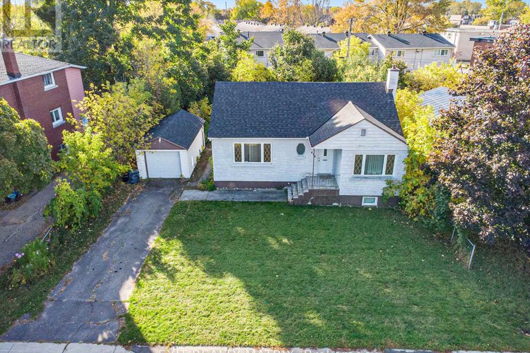 29008504/436-blake-boulevard/vanier/ottawa/ontario/K1K1B1_2