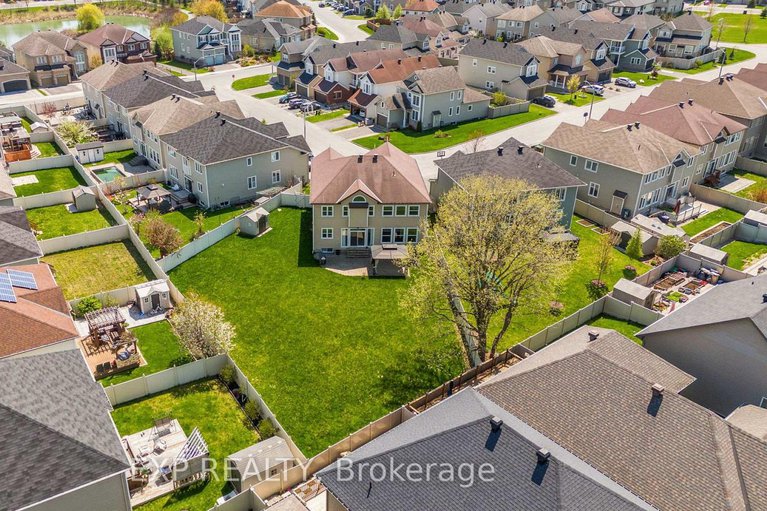 28070660/537-bretby-crescent/cedargrovefraserdale/ottawa/ontario/K2J5P9_47