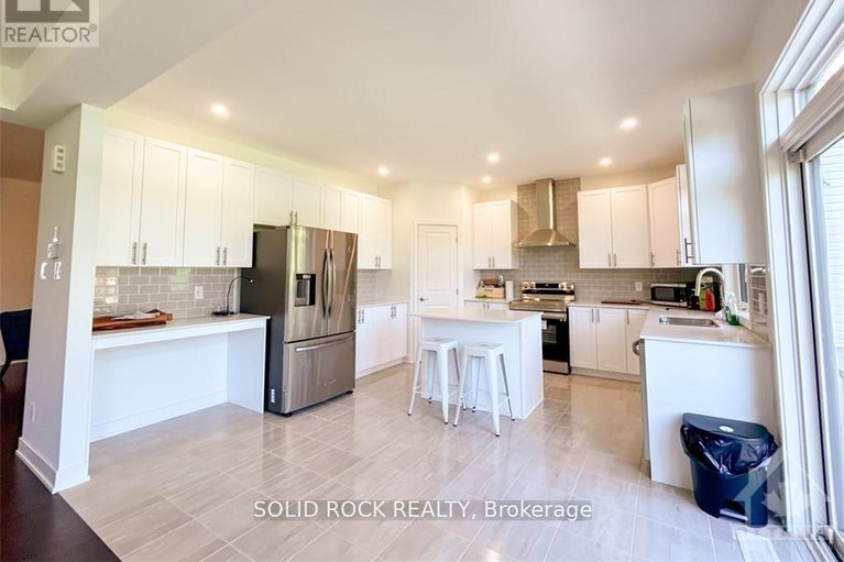 29326941/764-ovation-grove/leitrim/ottawa/ontario/K1T3X1_9