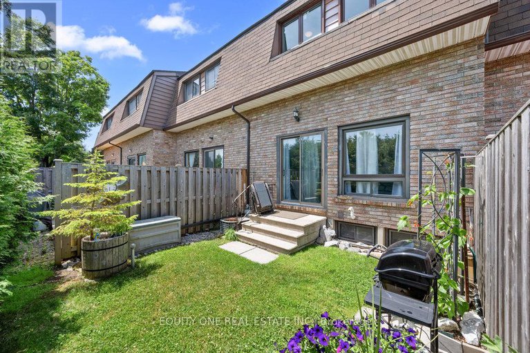 28549903/5-2-bertona-street/manordale/ottawa/ontario/K2G0W2_31