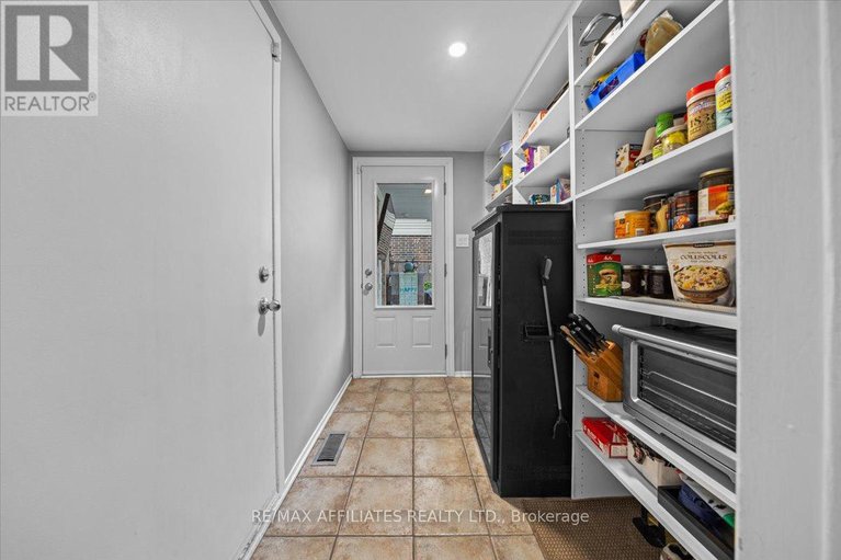 28514432/800-fairwinds-terrace/convent-glen/ottawa/ontario/K1C2X6_20