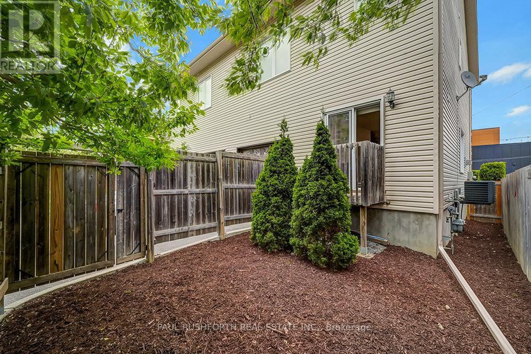 28430488/326-woodroffe-avenue/woodroffe/ottawa/ontario/K2A3V5_24