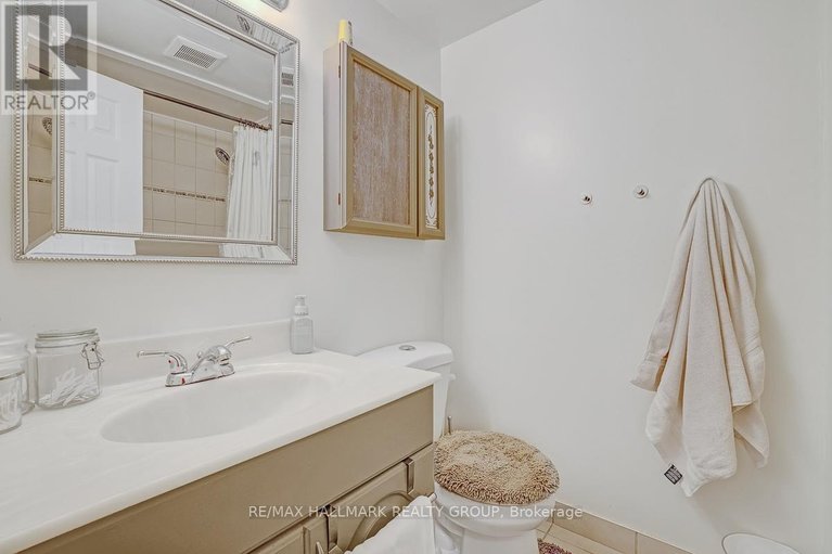 29621079/210-2000-jasmine-crescent/beacon-hill-south/ottawa/ontario/K1J8K4_16