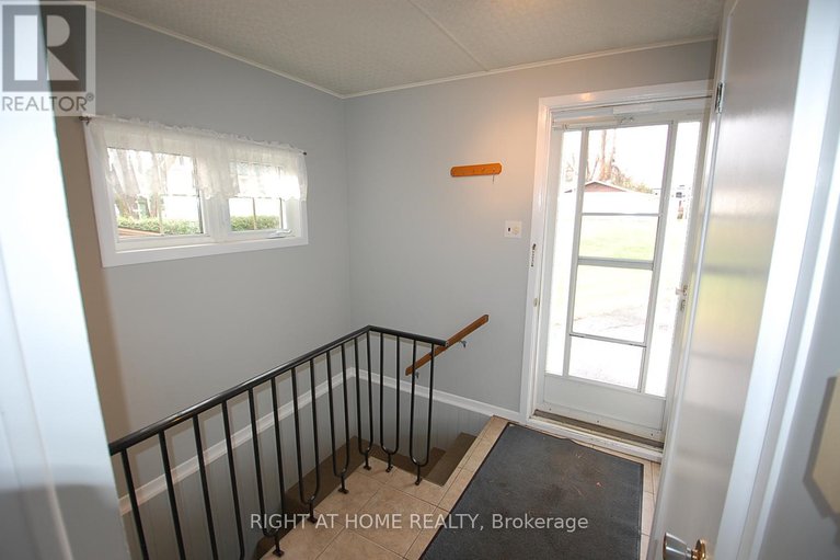 27848328/312-ramage-road/clarencerockland-twp/clarence-rockland/ontario/K4K1K7_5