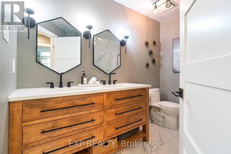 28485158/1466-rhea-place/cedardale/ottawa/ontario/K1V1H1_31