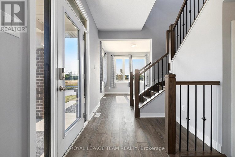 29589396/165-yearling-circle/richmond/ottawa/ontario/K0A2Z0_4