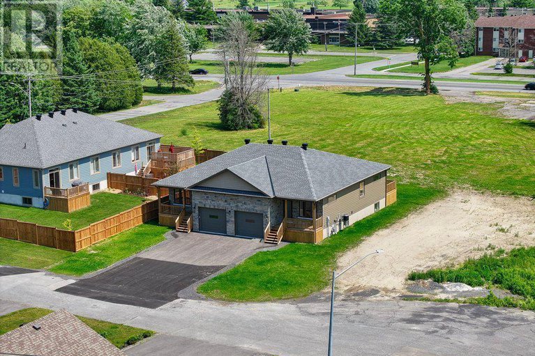 28290405/9-billings-avenue-w/iroquois/south-dundas/ontario/K0E1K0_2