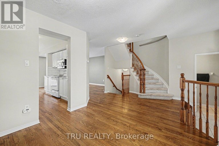 29439627/37-daventry-crescent/longfields/ottawa/ontario/K2J4N6_7