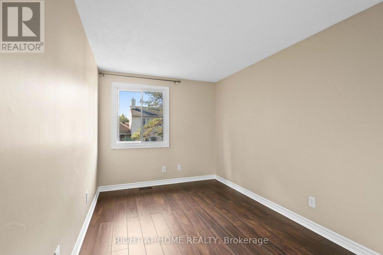 28881913/235-thistledown-court/pheasant-run/ottawa/ontario/K2J1N1_28