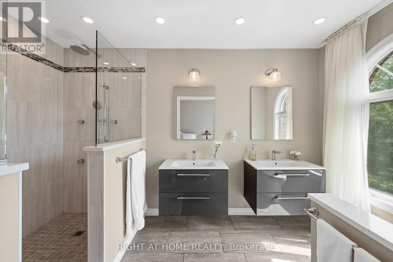 28837852/58-amberlakes-drive/stittsville-central/ottawa/ontario/K2S2A2_21
