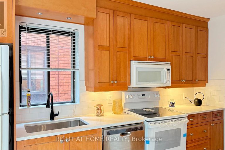 28610658/109-sweetland-avenue/sandy-hill/ottawa/ontario/K1N7V1_8