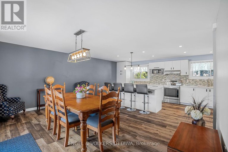 28810905/1427-rosebella-avenue/blossom-parkkemp-parkfindlay-creek/ottawa/ontario/K1T1E5_20