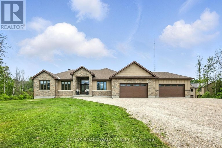 29602220/665-drummond-5b-concession/drummond-n-elmsley-drummond-twp/drummondnorth-elmsley/ontario/K7H3C8_1