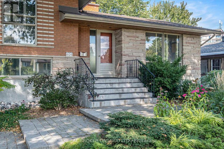28867748/805-nicholson-avenue/mooneys-bayriverside-park/ottawa/ontario/K1V6N4_4