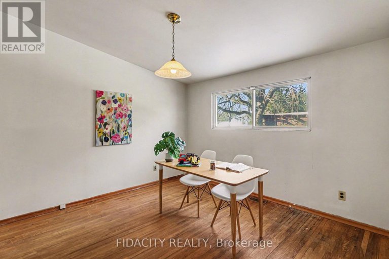 29383731/1933-connecticut-avenue/urbandale-acres/ottawa/ontario/K1H6Y3_16