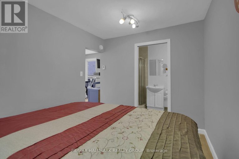 28532587/299-parkdale-avenue/hintonburg/ottawa/ontario/K1Y1G5_30