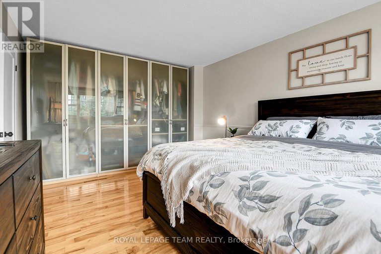 28769027/6405-st-louis-drive/hiawatha-parkconvent-glen/ottawa/ontario/K1C2X9_19