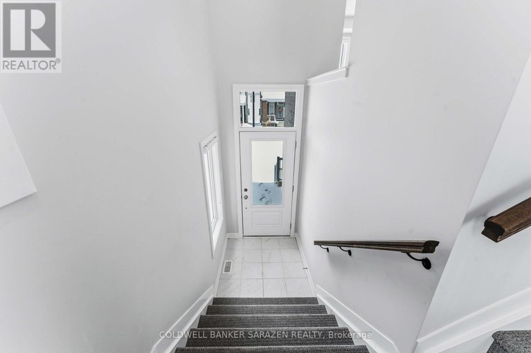 29275906/412-appalachian-circle/half-moon-bay/ottawa/ontario/K2J6X4_4