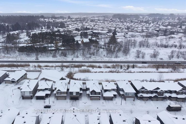 29297781/605-enclave-lane/town-of-rockland/clarence-rockland/ontario/K4K0M8_46