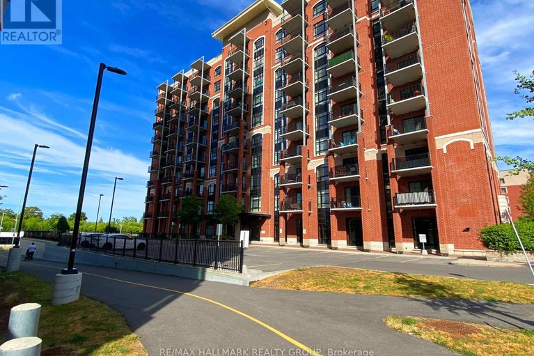 29420201/208-555-anand-private/riverside-park-south/ottawa/ontario/K1V2R7_2