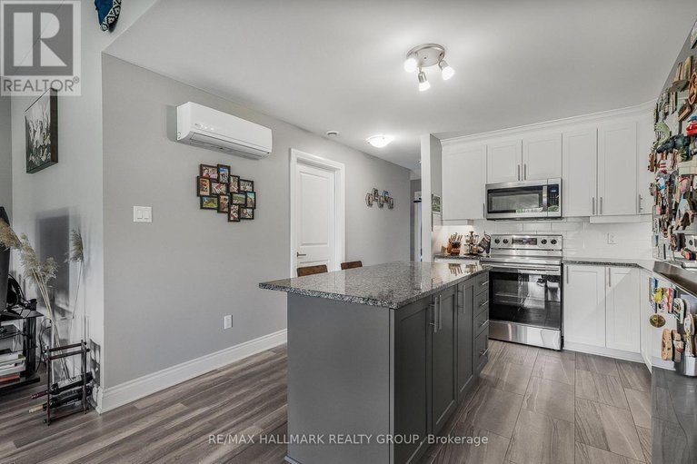 28931407/285-306-masters-lane/town-of-rockland/clarence-rockland/ontario/K4K0L3_6