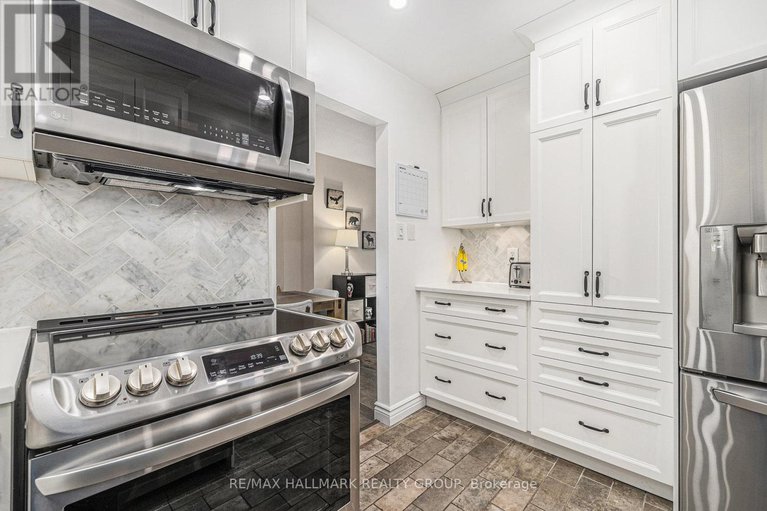 28525097/13-817-high-street/britannia-heights/ottawa/ontario/K2B6C3_9