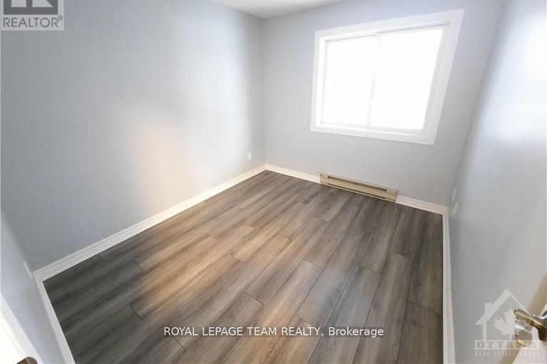 29155786/213-316-lorry-greenberg-drive/hunt-club-parkgreenboro/ottawa/ontario/K1T2P4_11